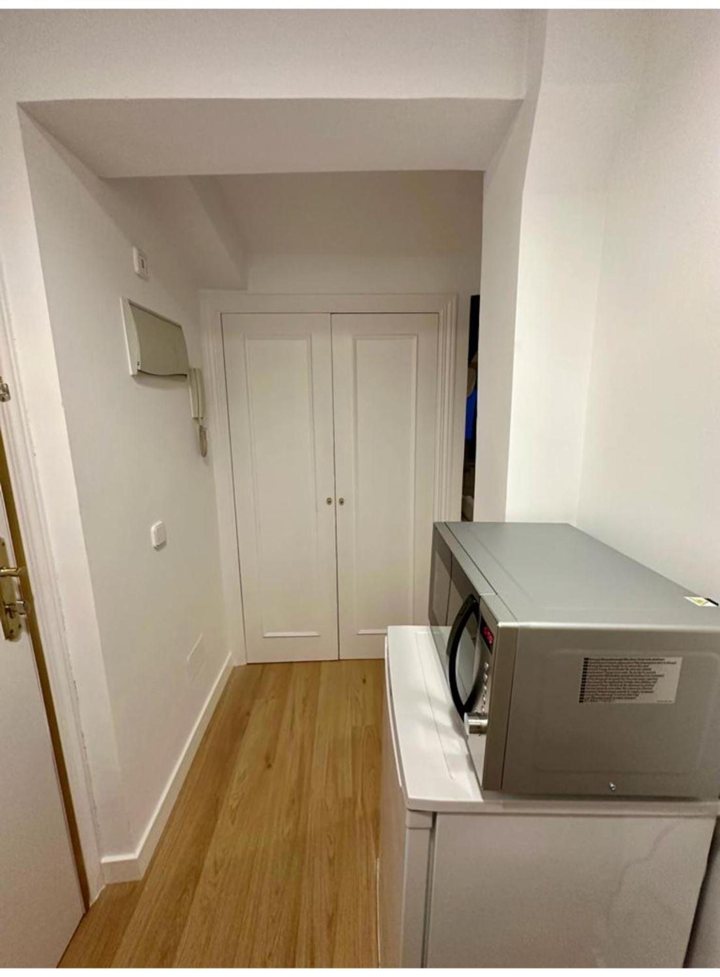 Fashion Design Loft En Calle Carretas-Sol Para 4Pax Madrid Luaran gambar